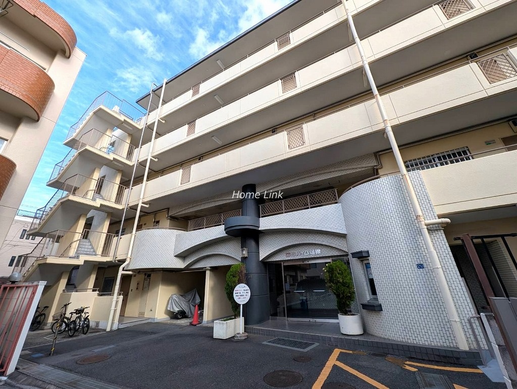 GSハイム蓮根　エントランス前